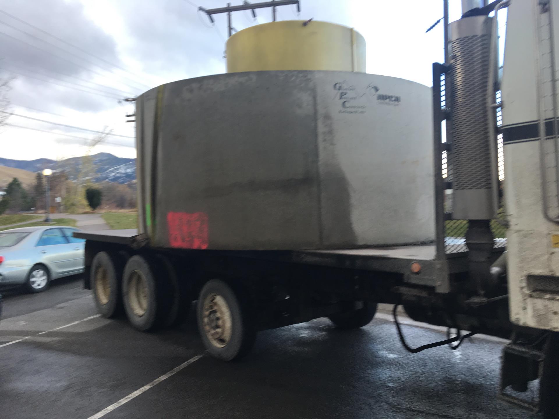 Hydrodynamic separator on truck